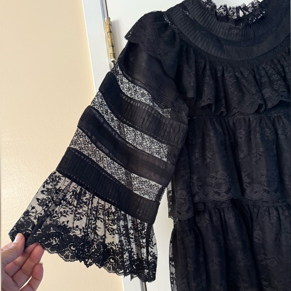Doen Oralie Tiered Ramie And Lace Mini Dress - Picture 8 of 8